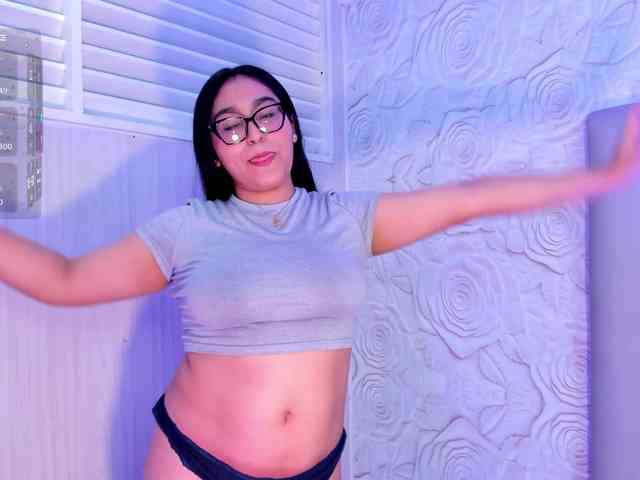 LyaDubois webcam