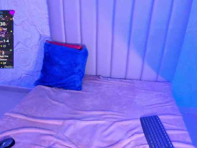 LyaDubois webcam