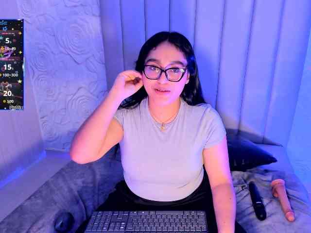 LyaDubois webcam