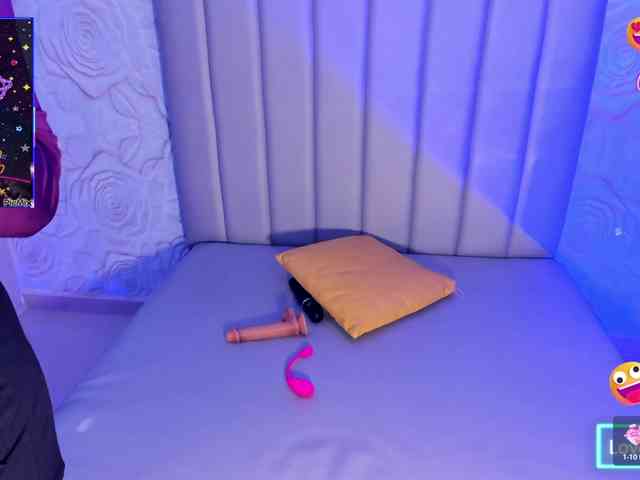 LyaDubois webcam