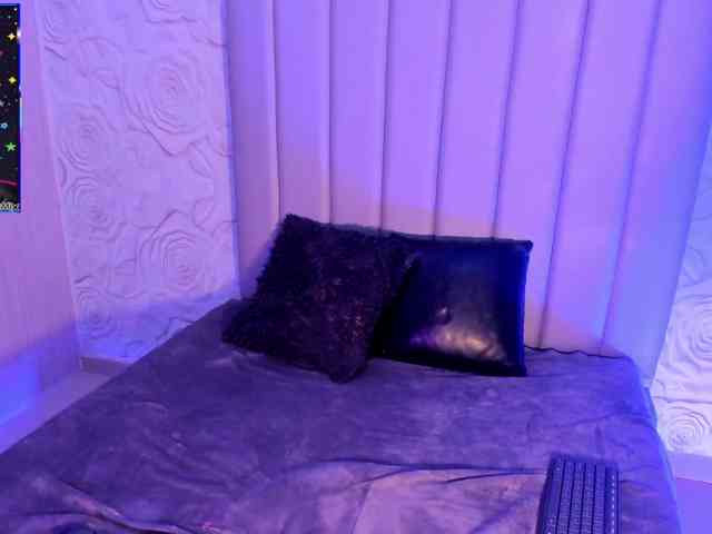 LyaDubois webcam