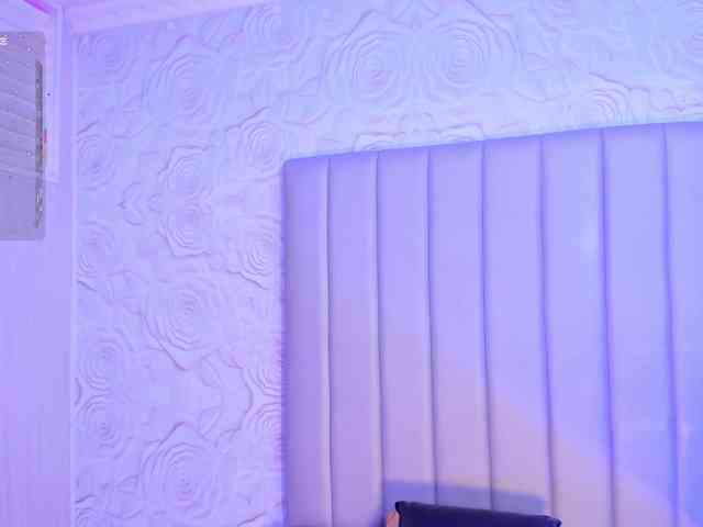 LyaDubois webcam