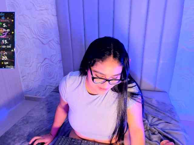 LyaDubois webcam