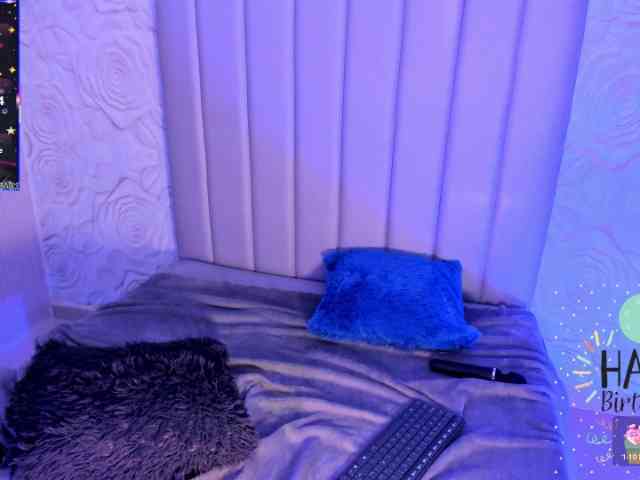 LyaDubois webcam