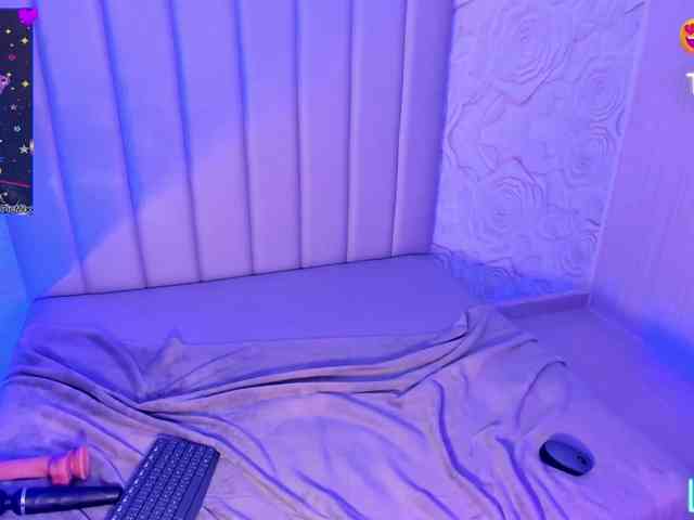 LyaDubois webcam