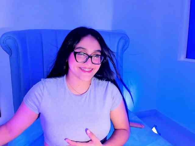 LyaDubois webcam