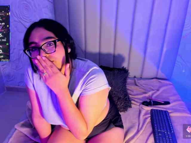 LyaDubois webcam