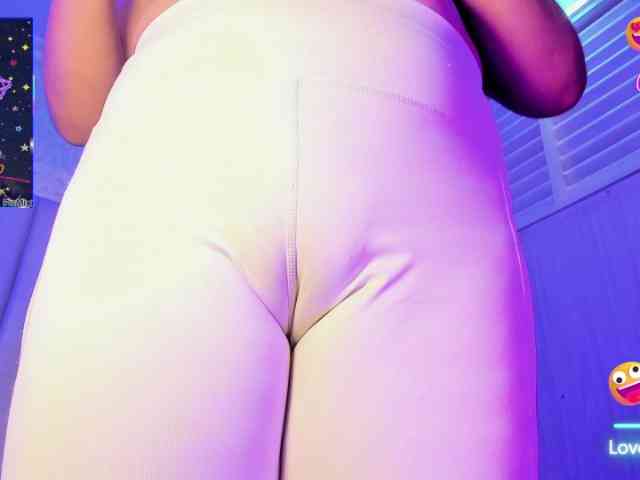 LyaDubois webcam