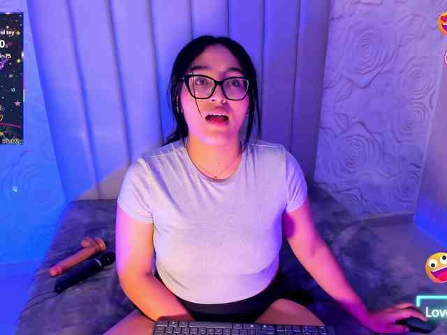 LyaDubois webcam