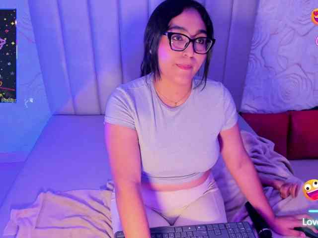 LyaDubois webcam