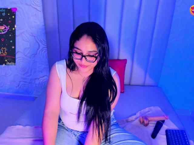 LyaDubois webcam