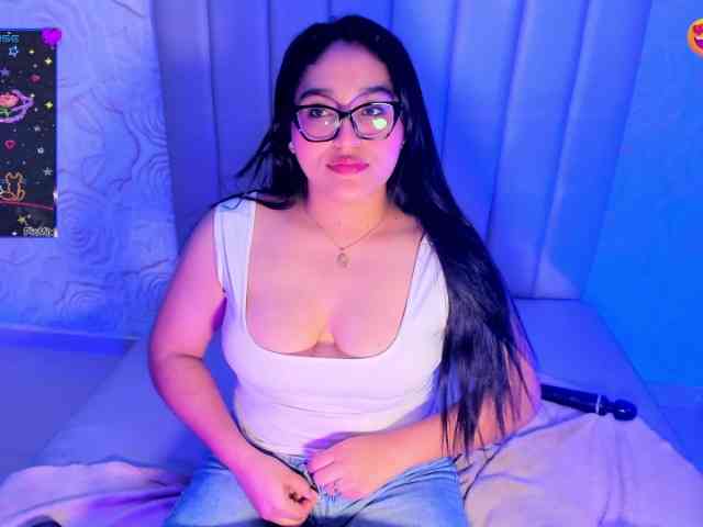 LyaDubois webcam