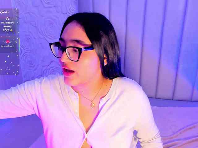 LyaDubois webcam