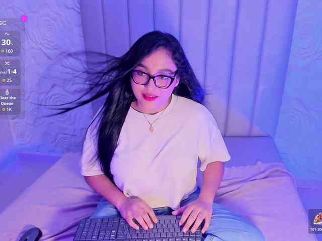 LyaDubois webcam