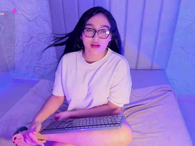 LyaDubois webcam