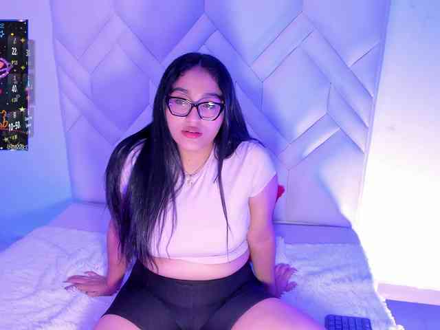 LyaDubois webcam