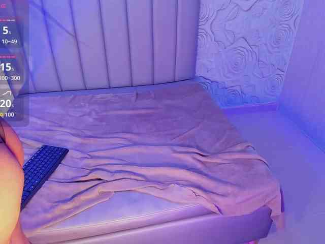 LyaDubois webcam