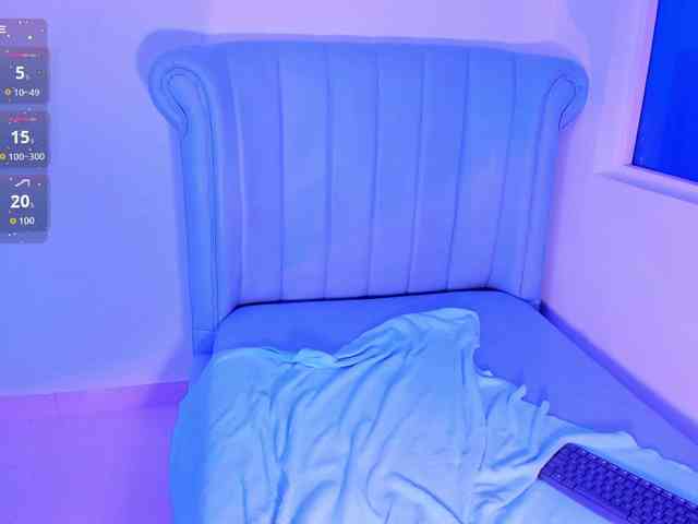 LyaDubois webcam