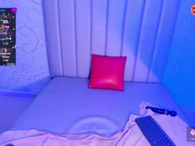 LyaDubois webcam