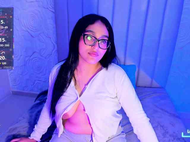 LyaDubois webcam
