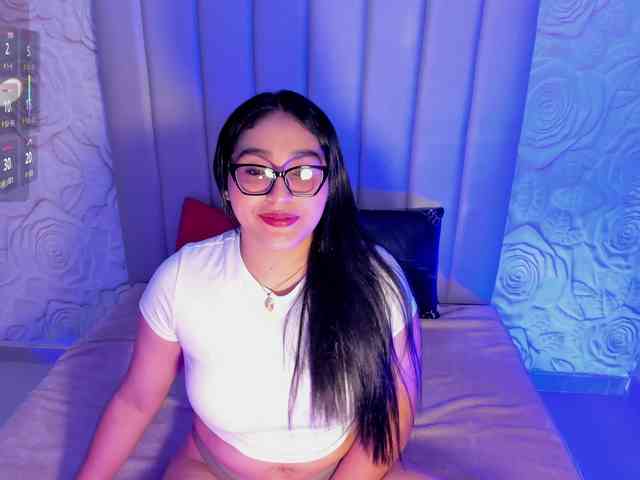 LyaDubois webcam