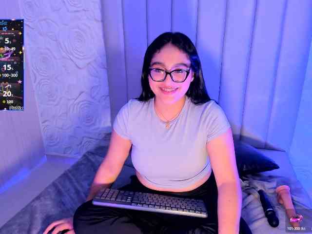 LyaDubois webcam