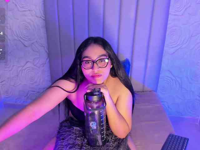LyaDubois webcam