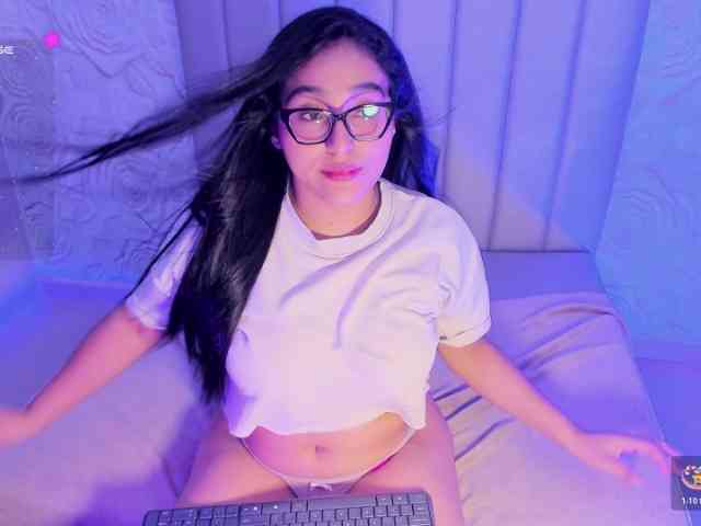 LyaDubois webcam