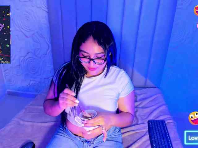 LyaDubois webcam