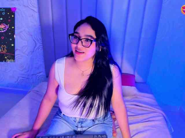 LyaDubois webcam