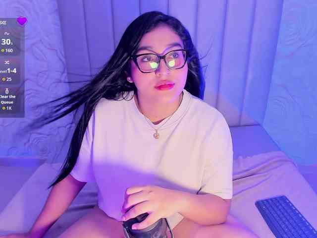 LyaDubois webcam