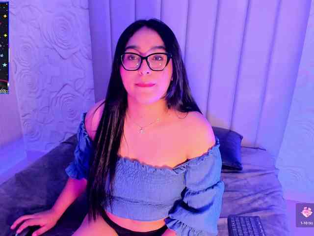 LyaDubois webcam