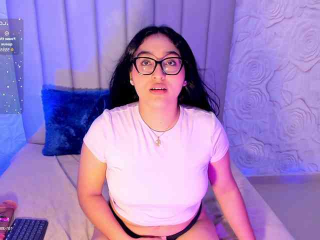 LyaDubois webcam