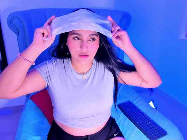LyaDubois webcam