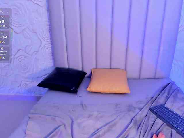 LyaDubois webcam