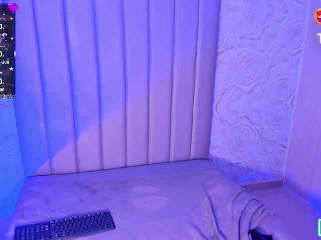 LyaDubois webcam