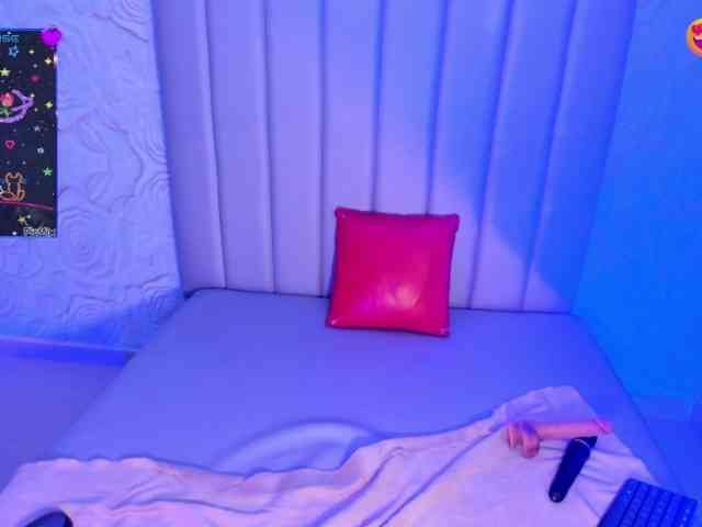 LyaDubois webcam
