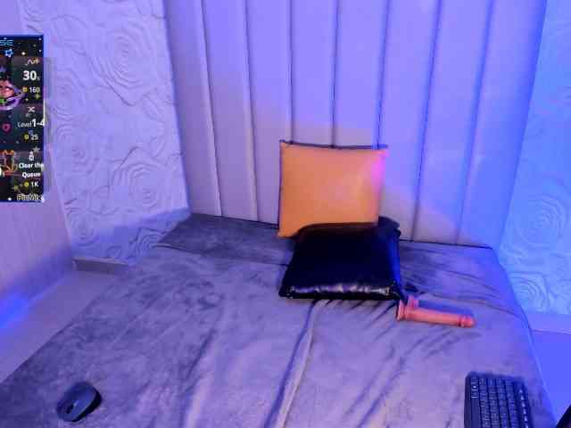 LyaDubois webcam
