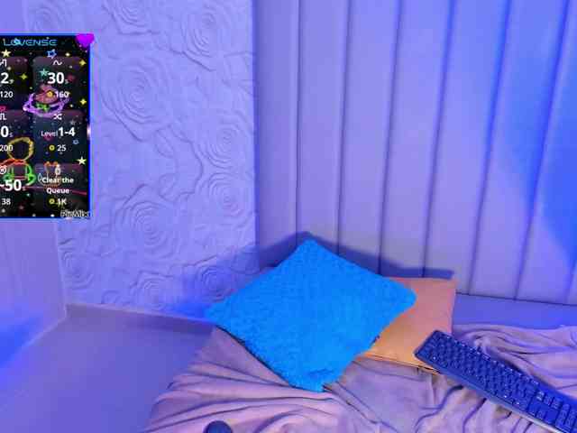 LyaDubois webcam