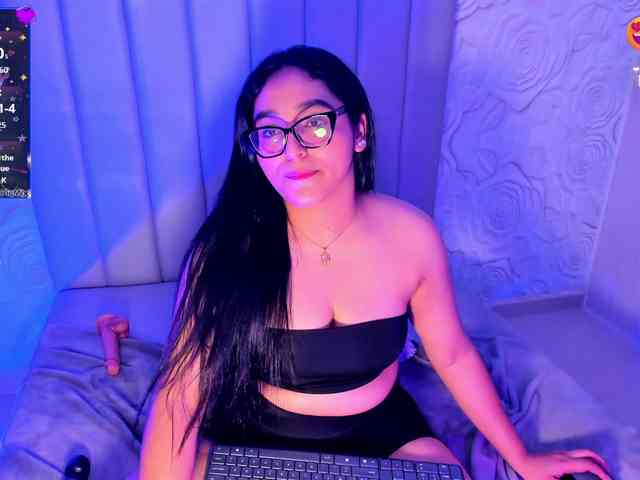 LyaDubois webcam