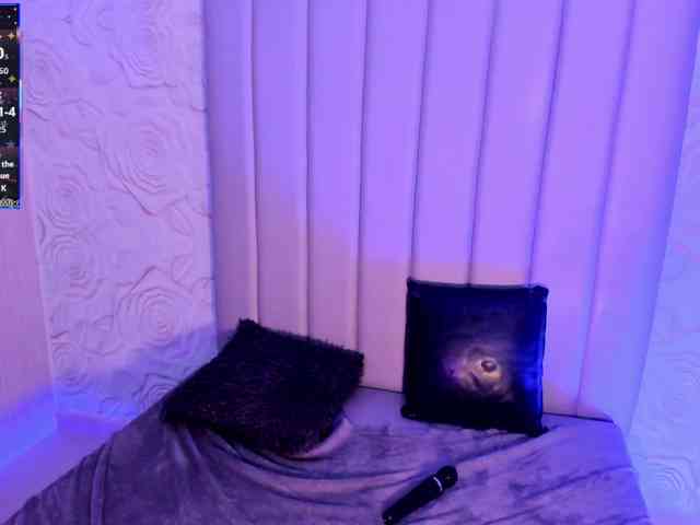 LyaDubois webcam
