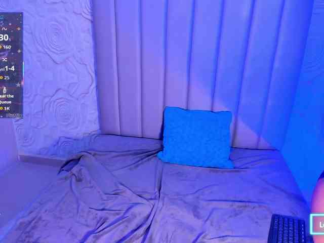 LyaDubois webcam