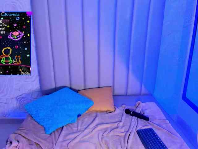 LyaDubois webcam