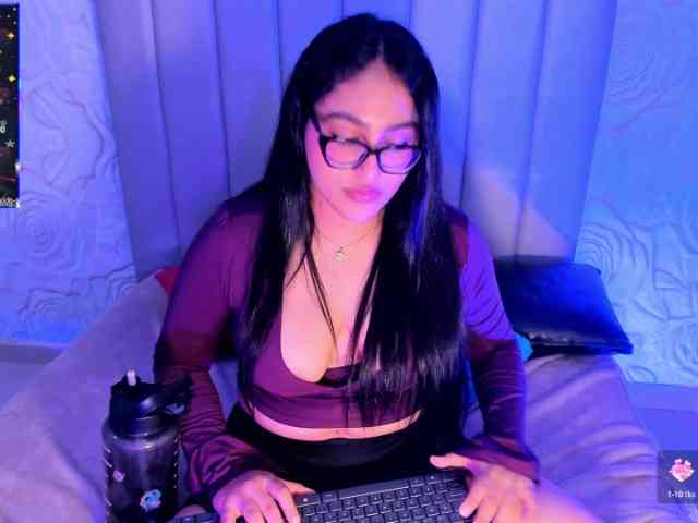 LyaDubois webcam