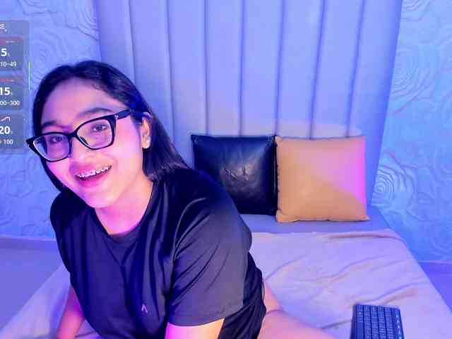 LyaDubois webcam