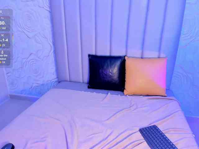 LyaDubois webcam