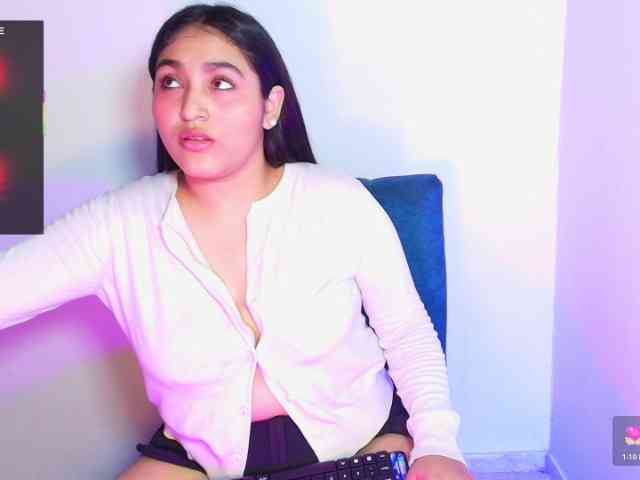 LyaDubois webcam