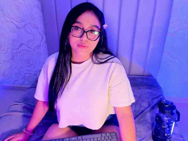 LyaDubois webcam