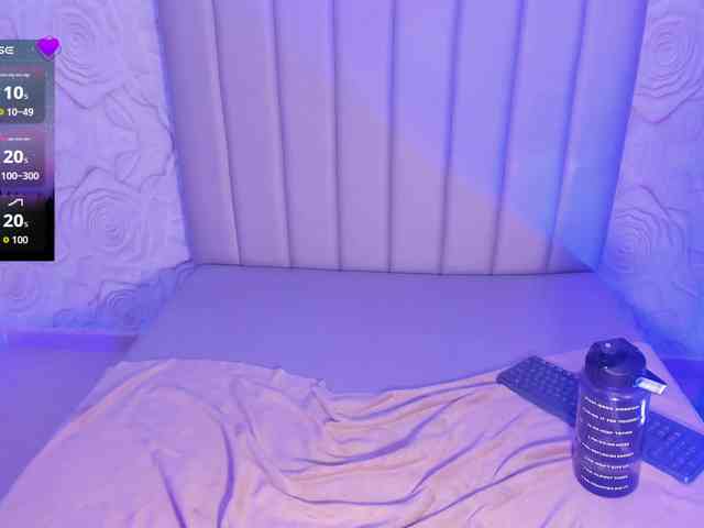 LyaDubois webcam