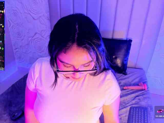 LyaDubois webcam